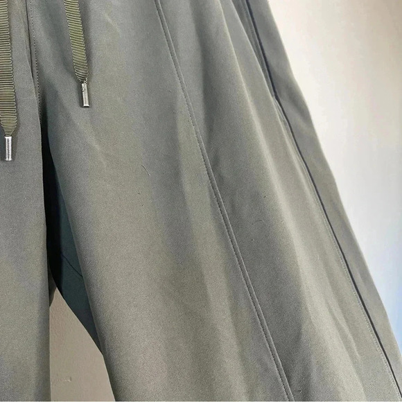 Lululemon On the Right Track Pant Size 10 Dark Olive / Black - Picture 6 of 13